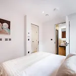 Covent Garden 2 Bed 2 Bath Duplex