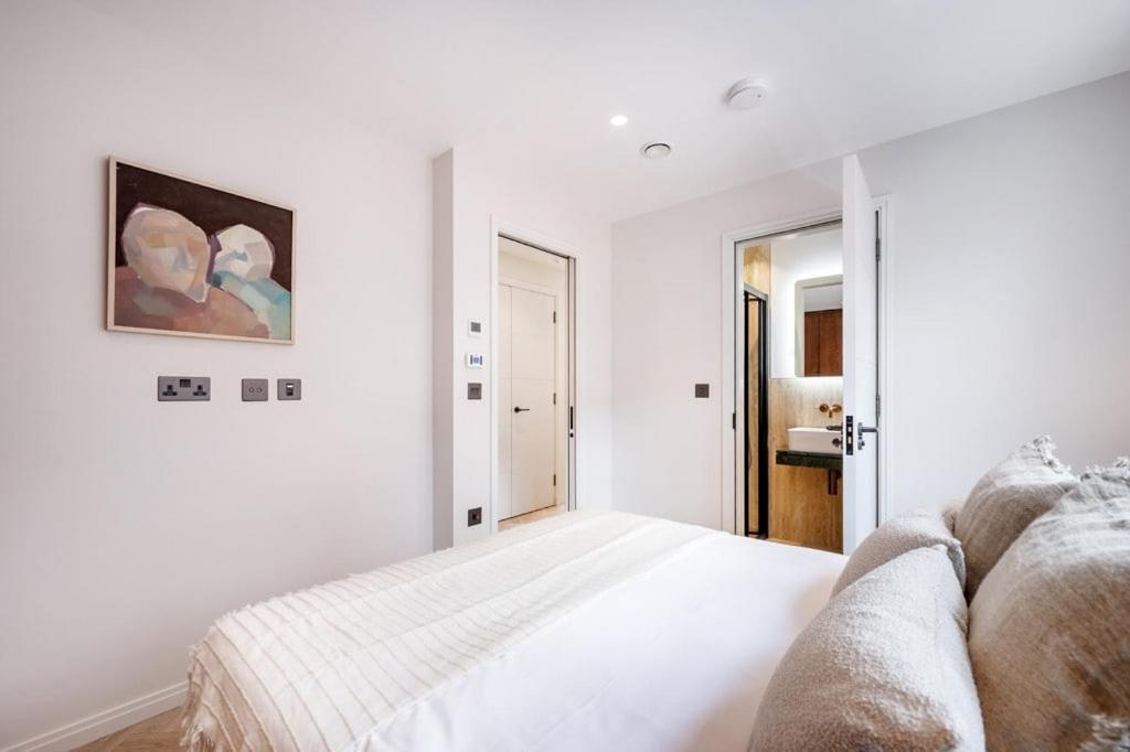 Covent Garden 2 Bed 2 Bath Duplex