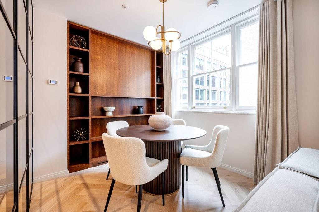 Covent Garden 2 Bed 2 Bath Duplex Appartamento *